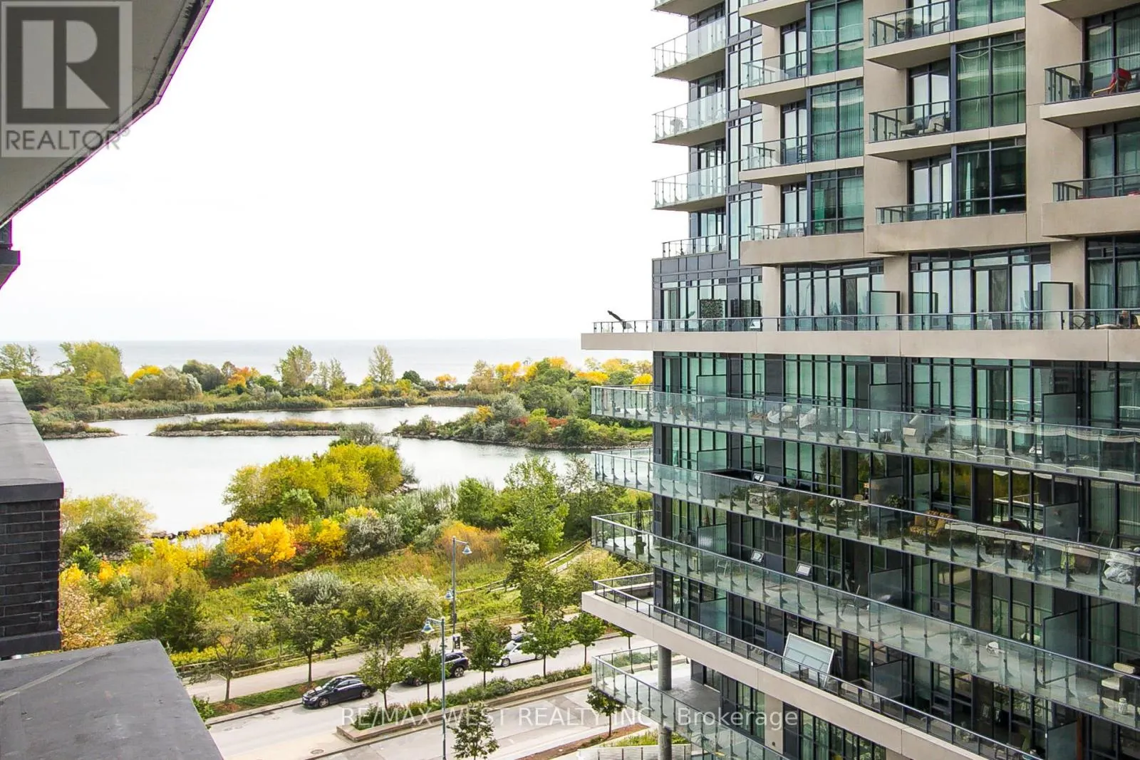 607 - 110 MARINE PARADE DRIVE