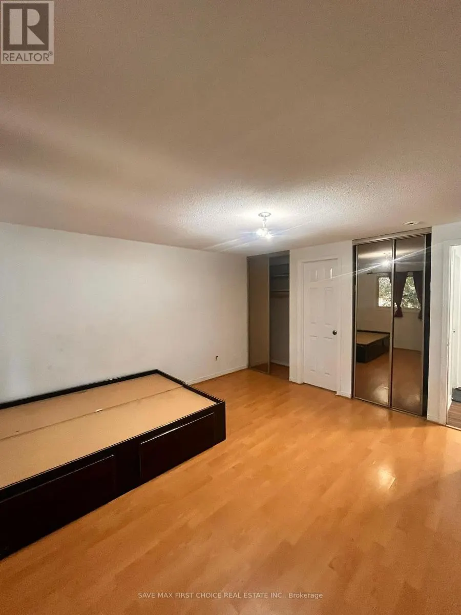 34 TANAGER SQUARE