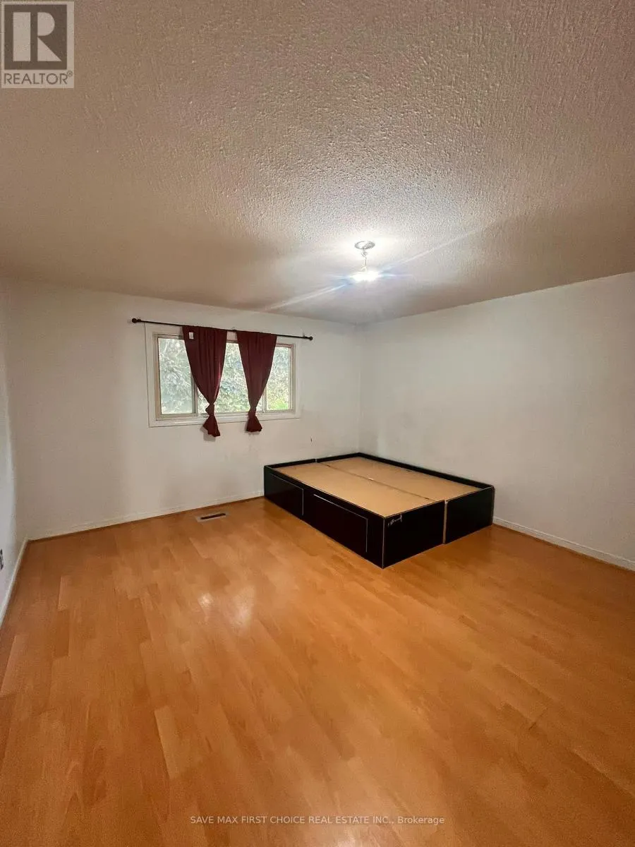 34 TANAGER SQUARE