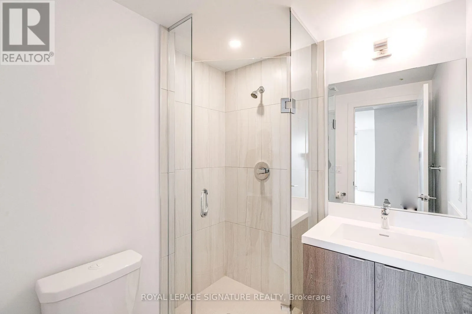 2505 - 10 EVA ROAD