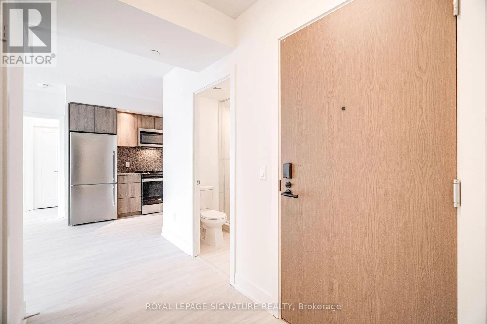 2505 - 10 EVA ROAD