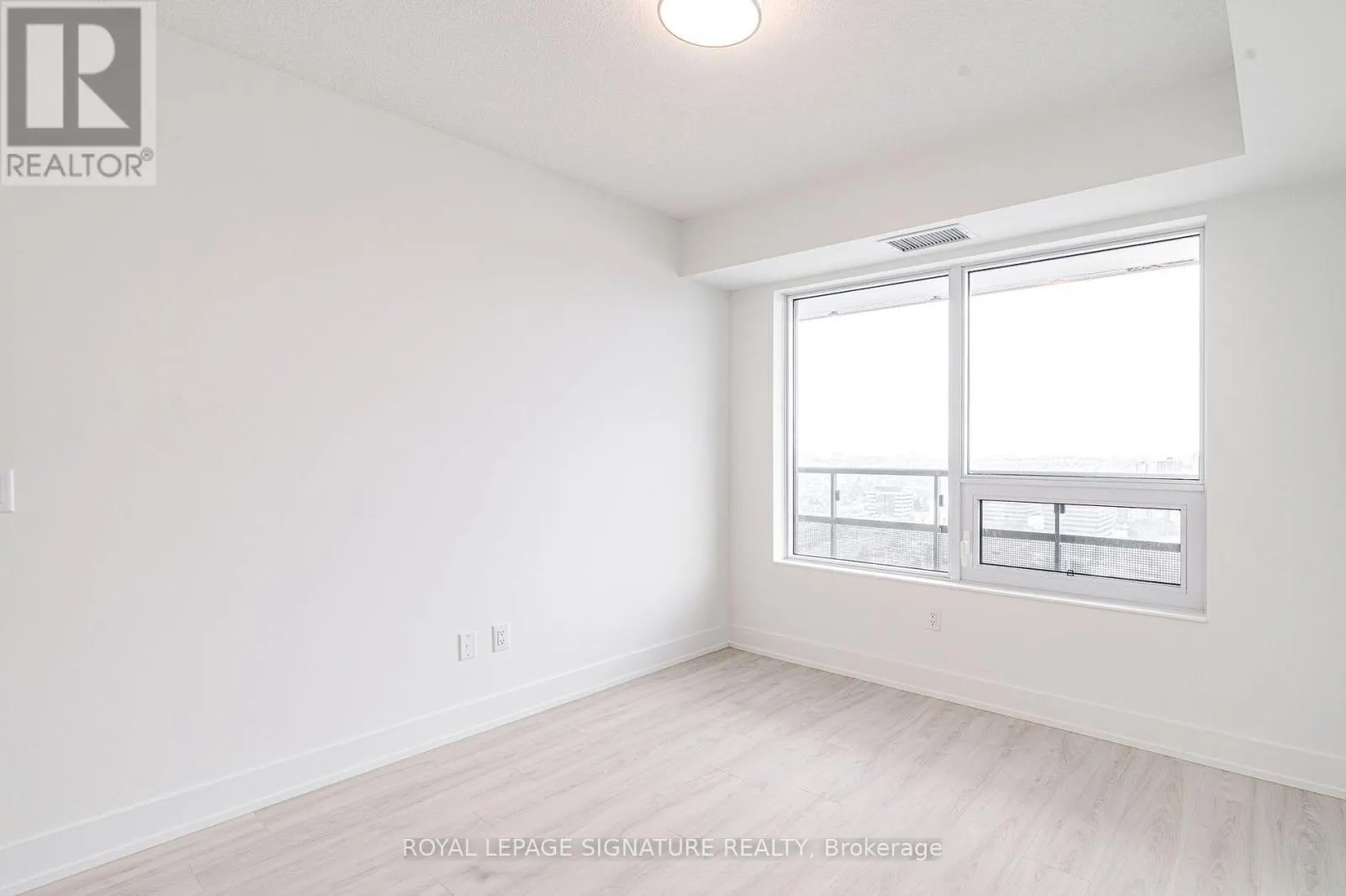 2505 - 10 EVA ROAD