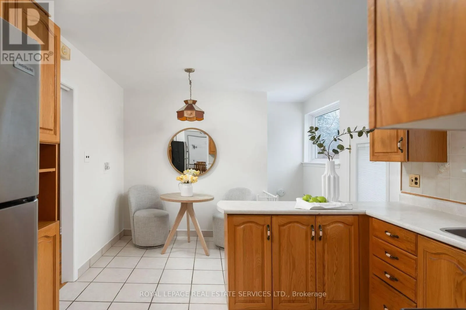 1106 FALGARWOOD DRIVE