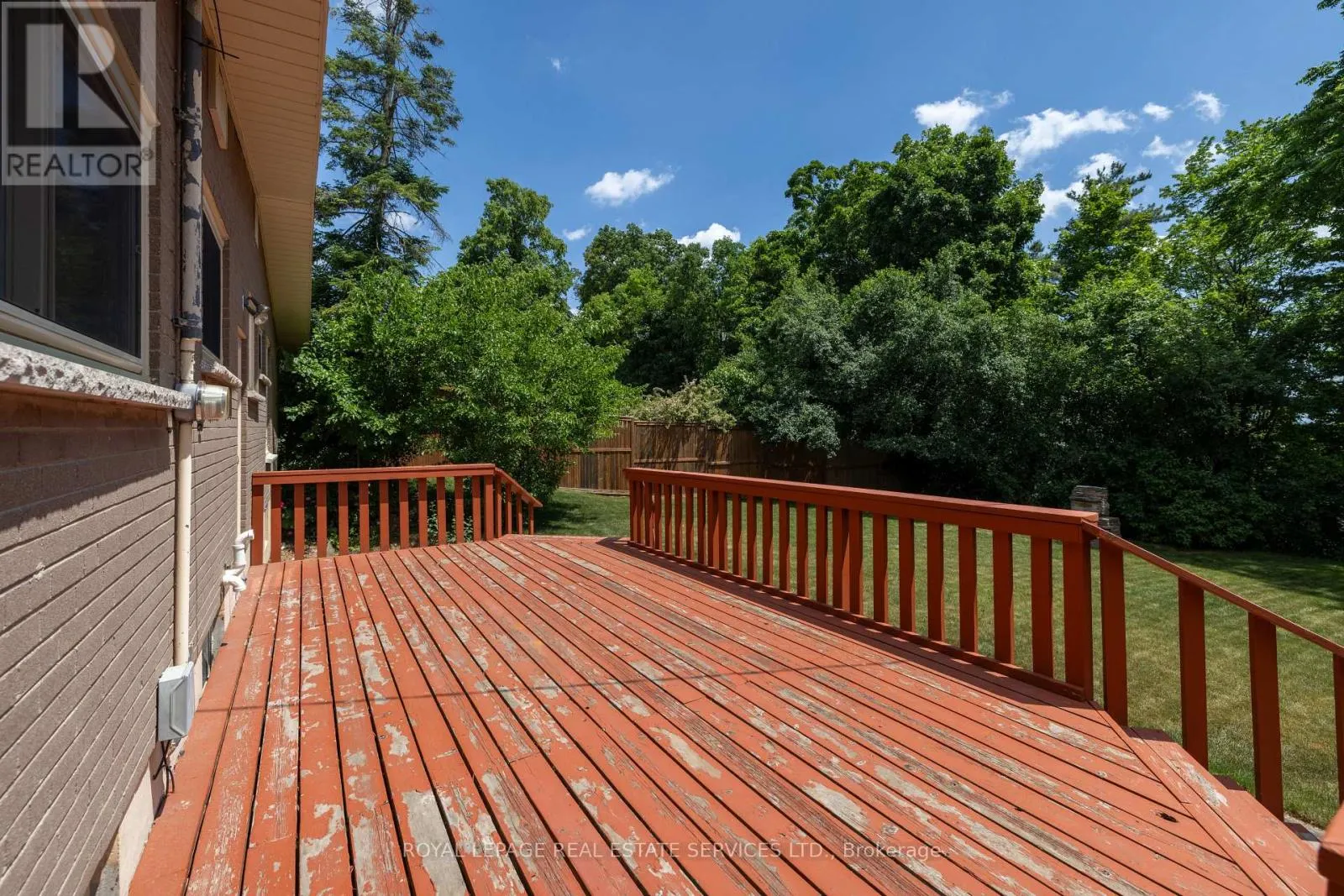 1106 FALGARWOOD DRIVE