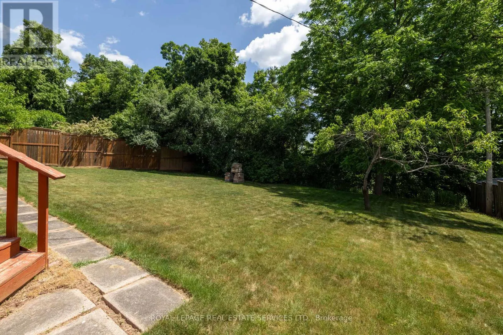 1106 FALGARWOOD DRIVE