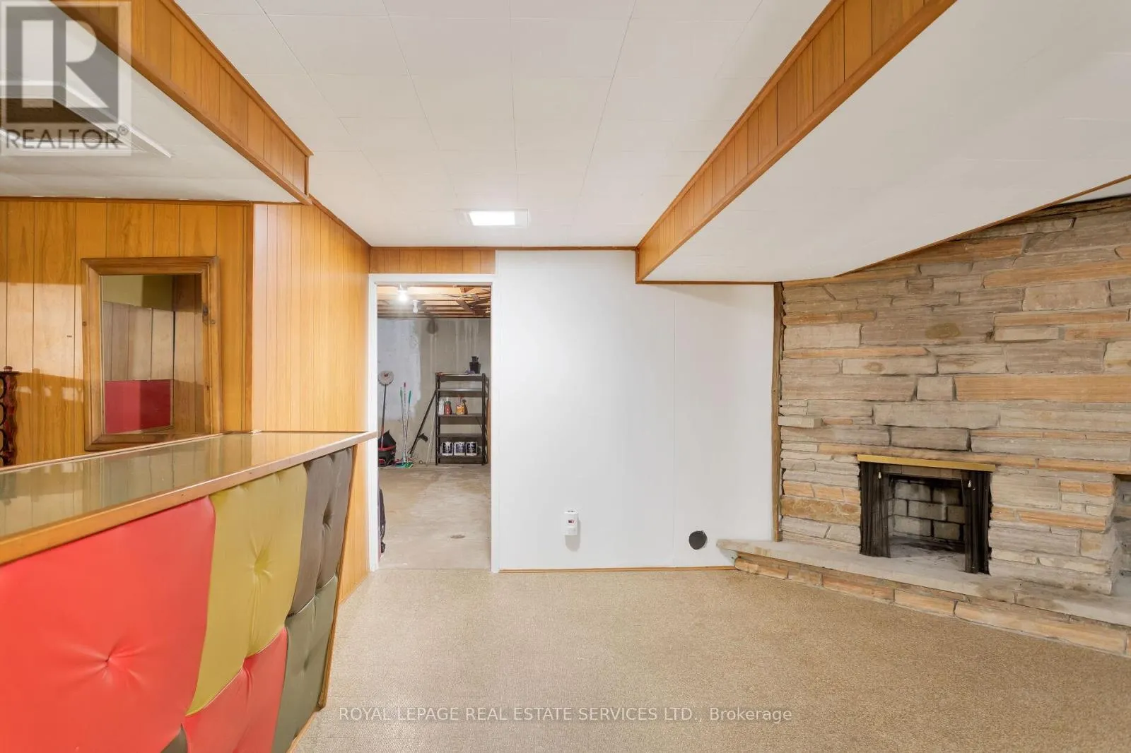 1106 FALGARWOOD DRIVE