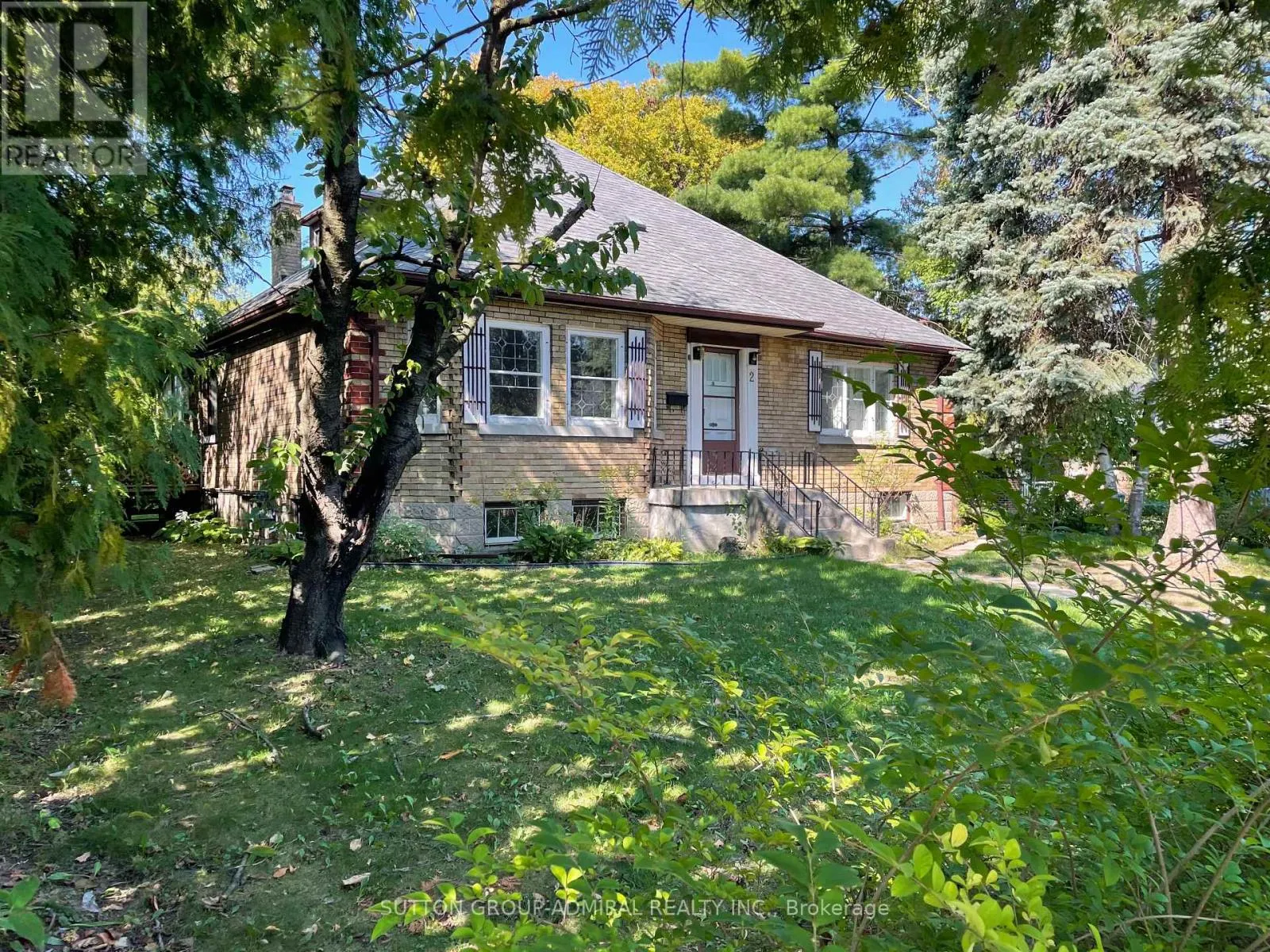 2 BOTFIELD AVENUE