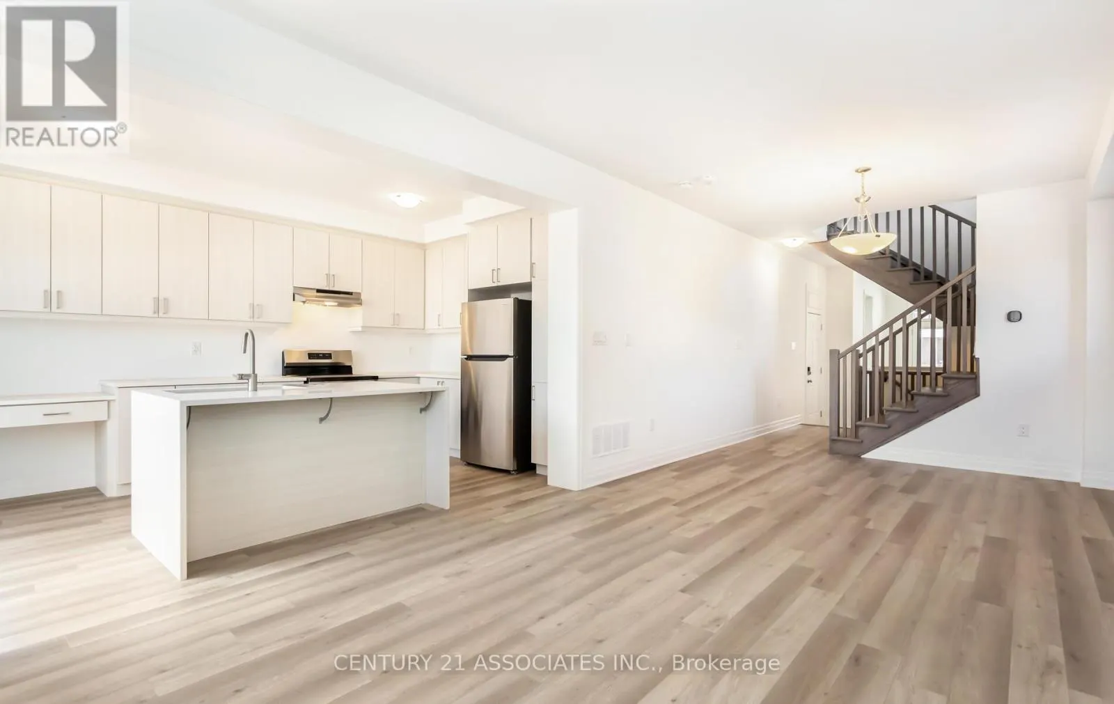 1796 THAMES CIRCLE