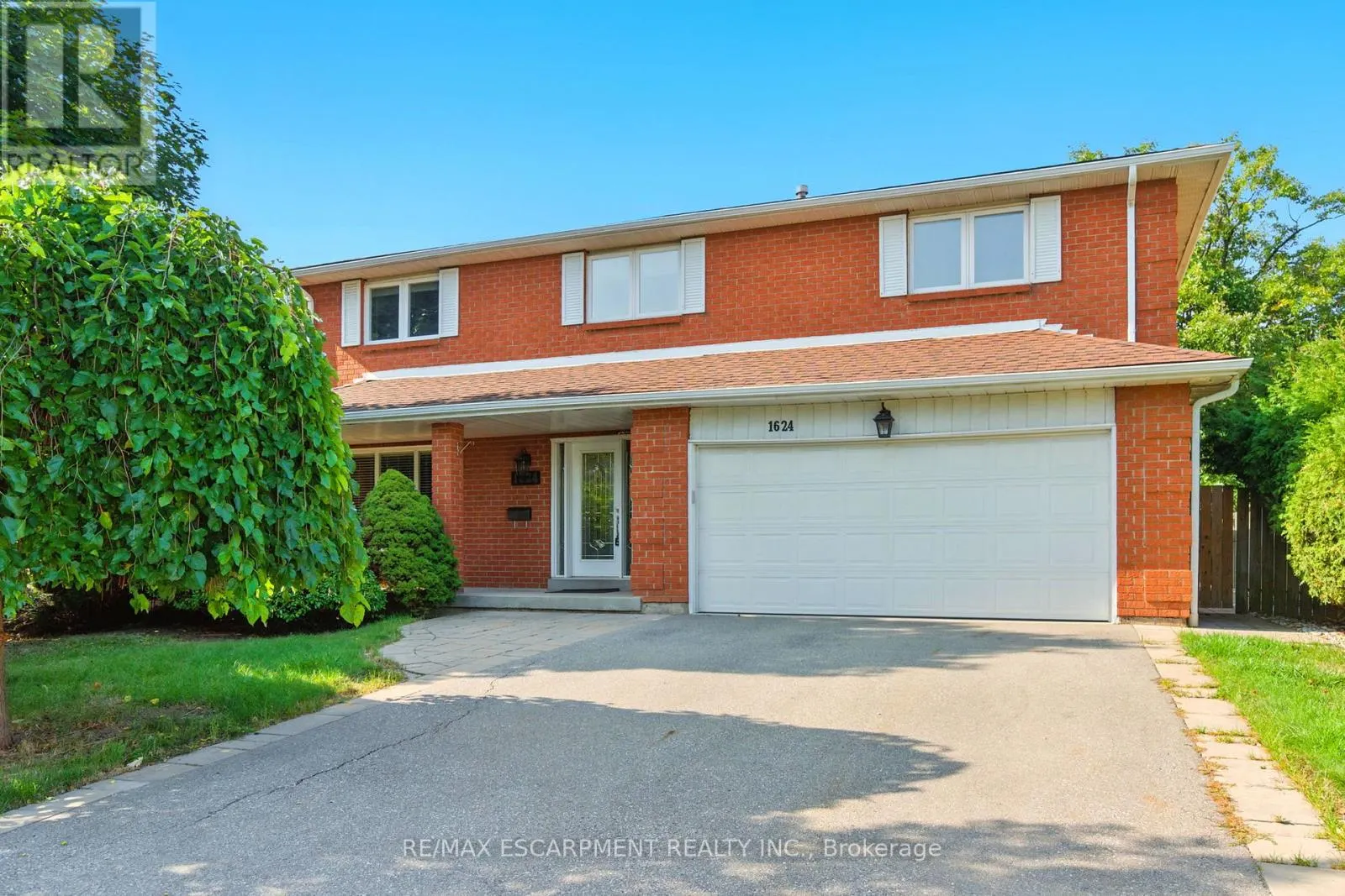 1624 GALLANT DRIVE