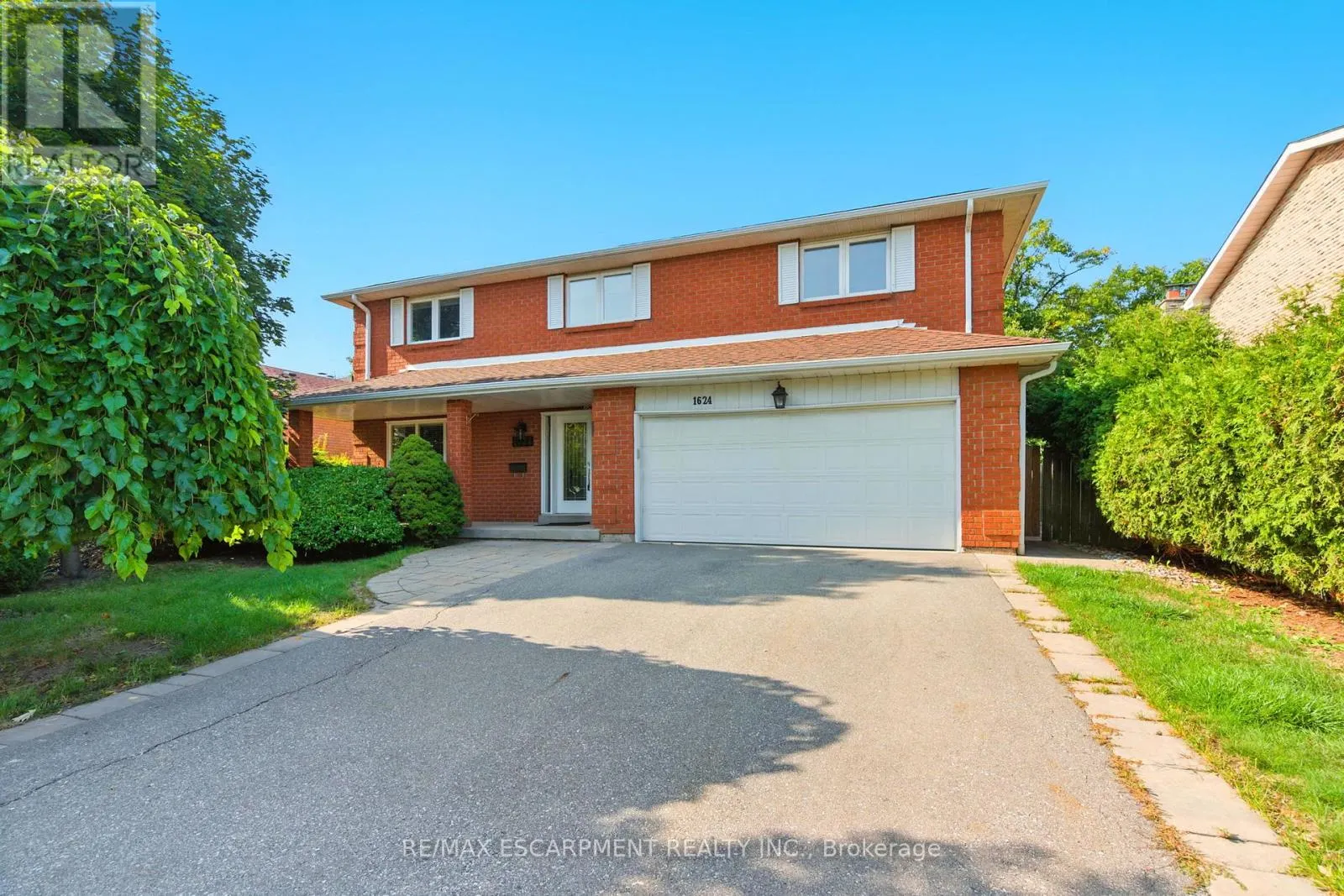 1624 GALLANT DRIVE