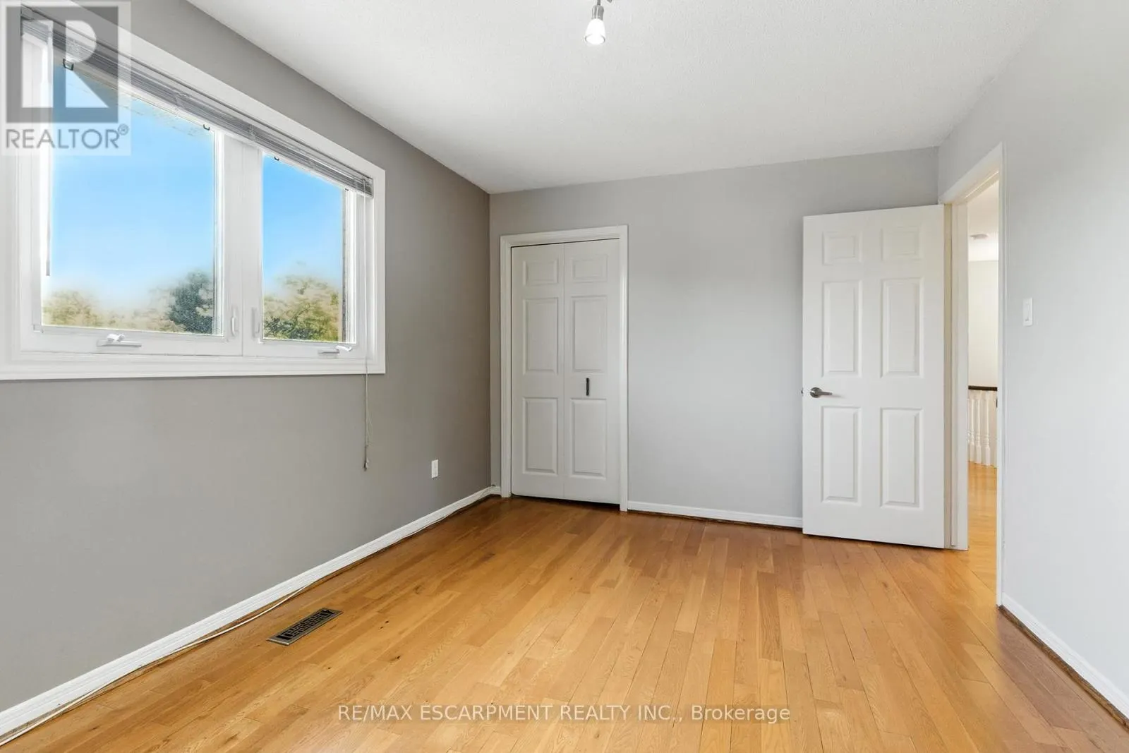 1624 GALLANT DRIVE