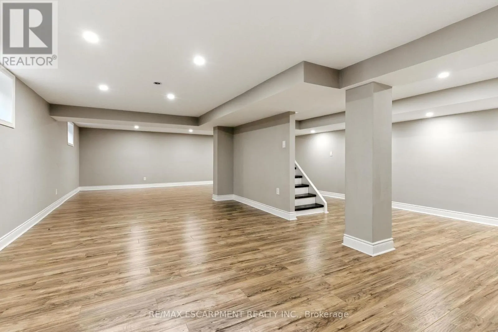 1624 GALLANT DRIVE