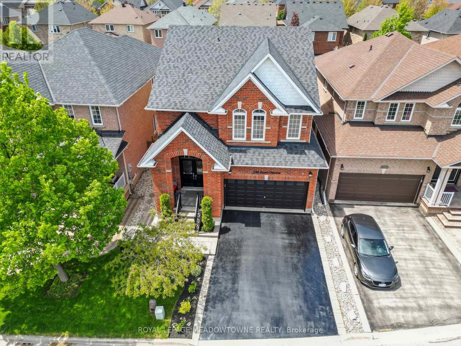 1186 EZARD CRESCENT
