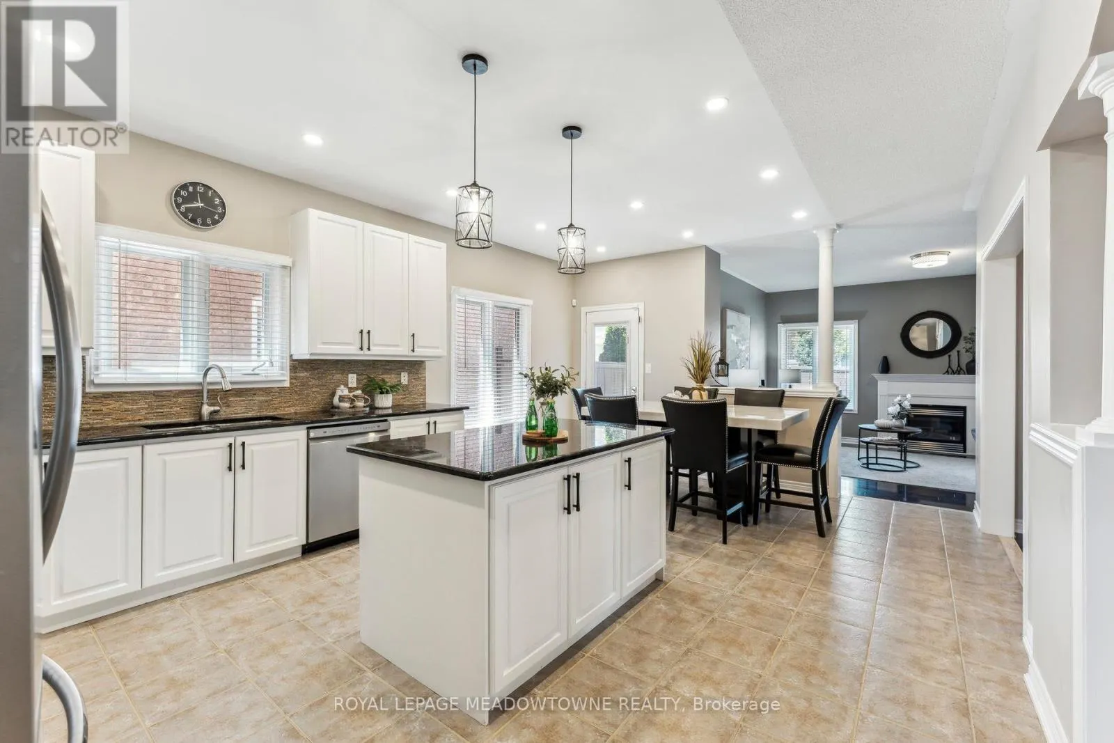 1186 EZARD CRESCENT