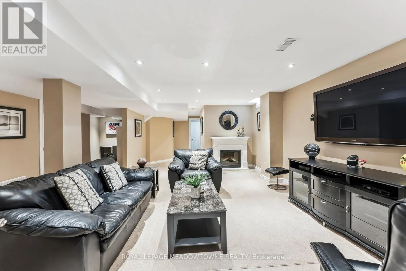 1186 EZARD CRESCENT