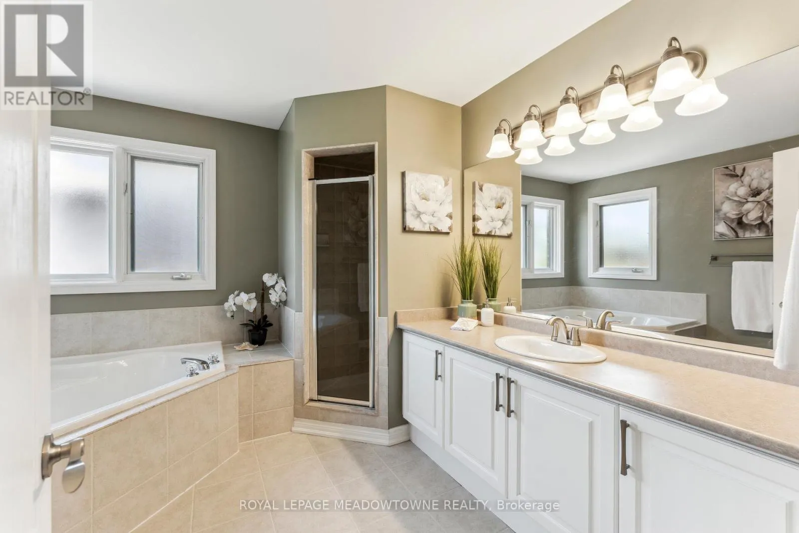 1186 EZARD CRESCENT
