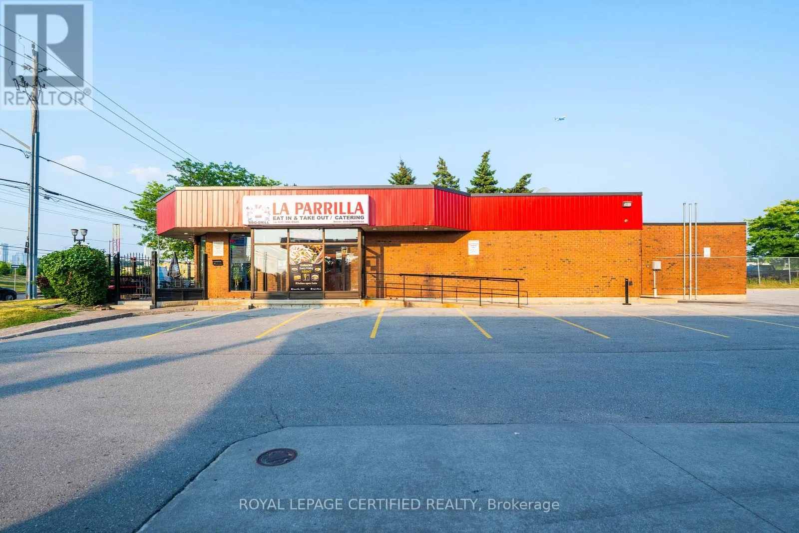 5025 STEELES AVENUE W