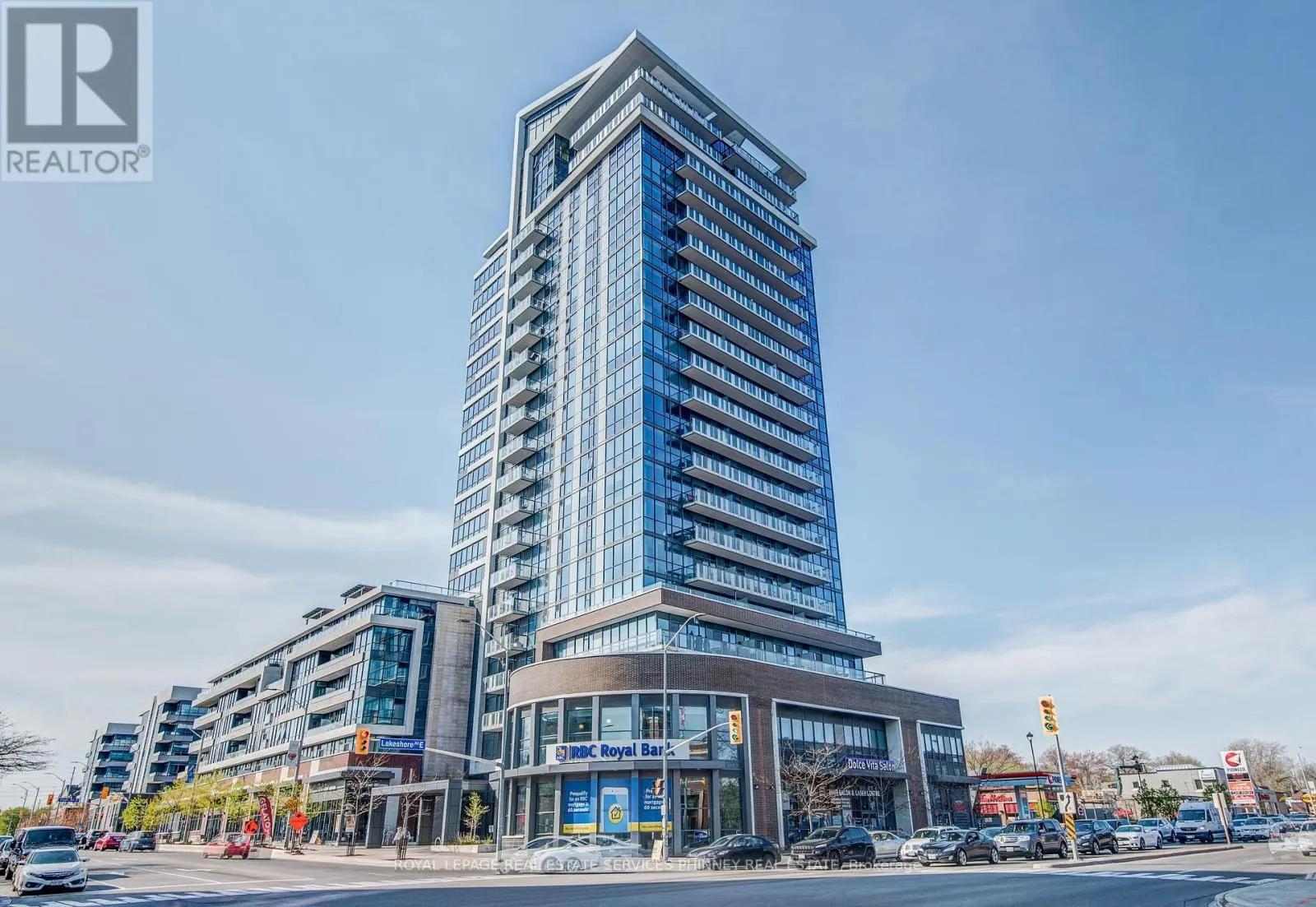 1606 - 1 HURONTARIO STREET