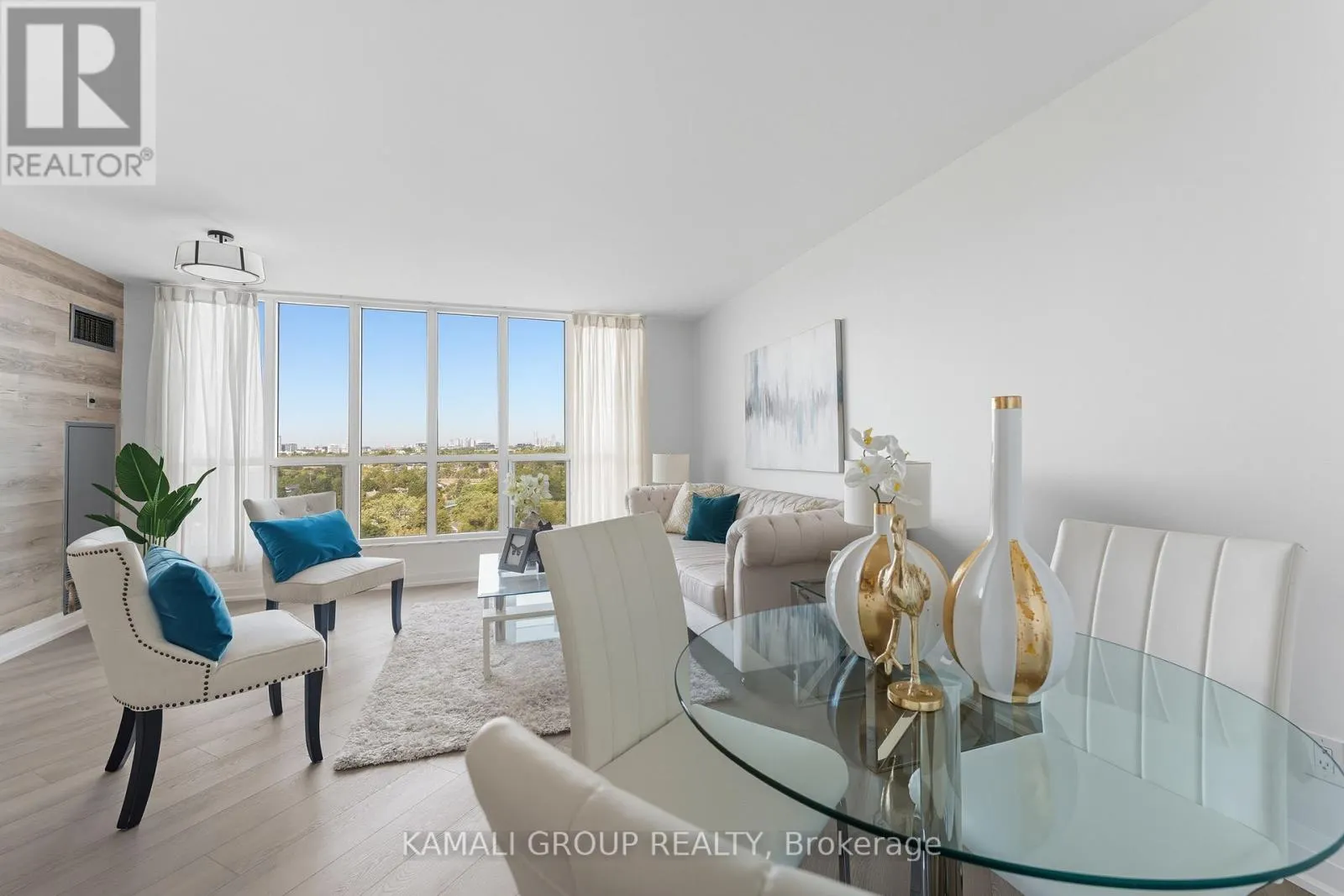 1405 - 2285 LAKE SHORE BOULEVARD W