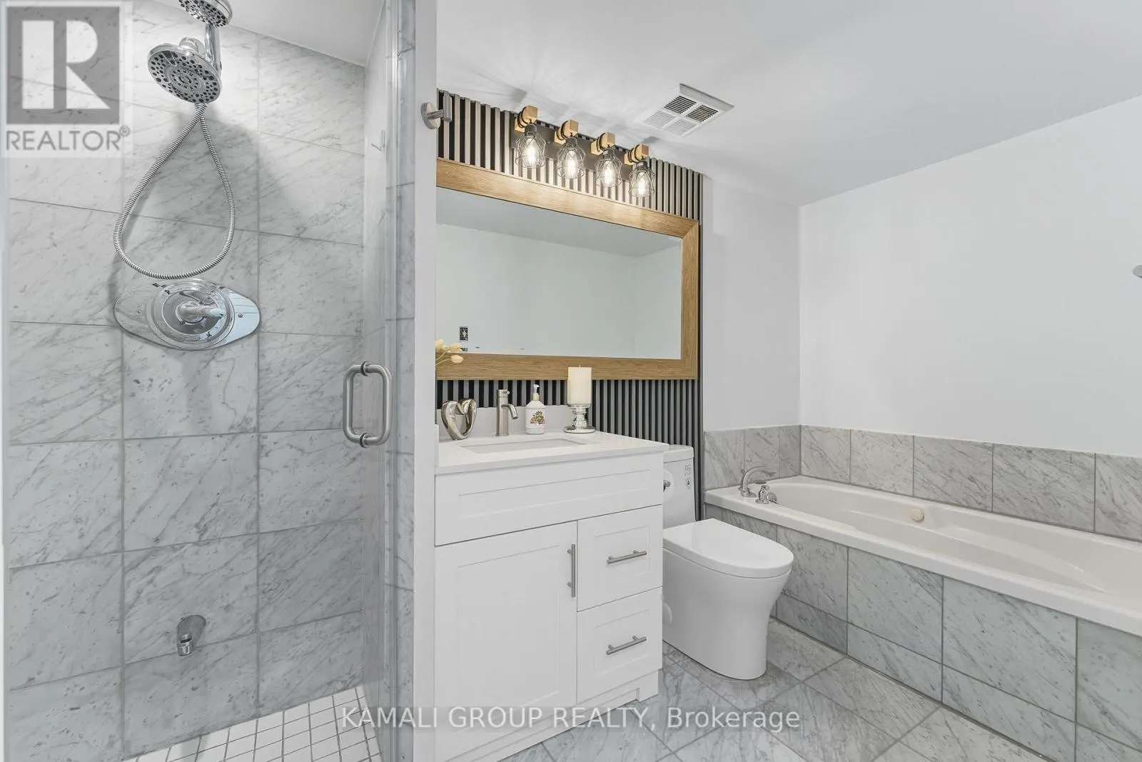 1405 - 2285 LAKE SHORE BOULEVARD W