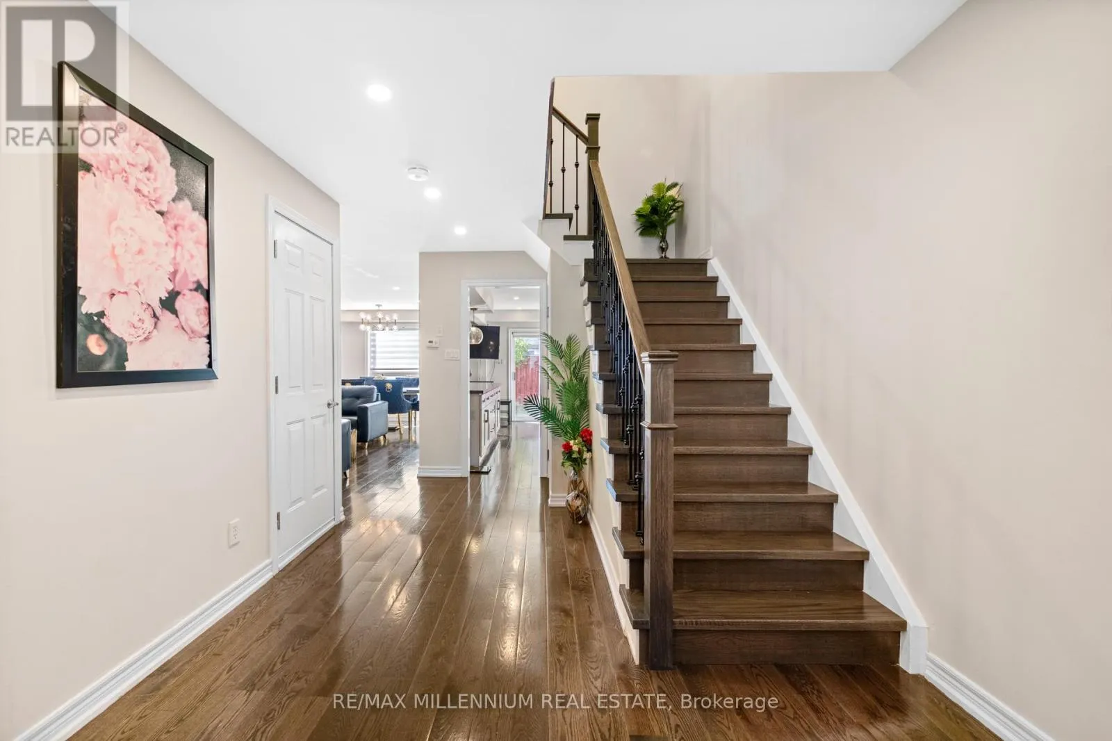 19 EARL GREY CRESCENT