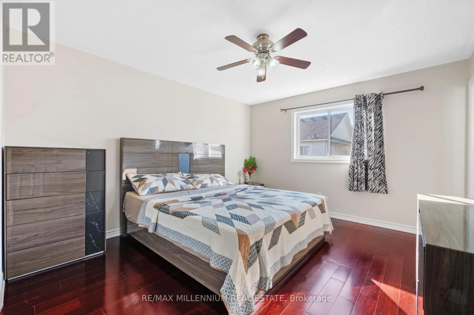 19 EARL GREY CRESCENT