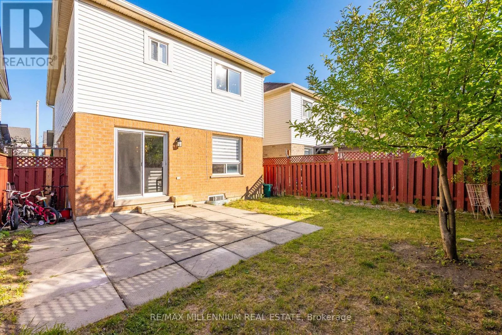 19 EARL GREY CRESCENT
