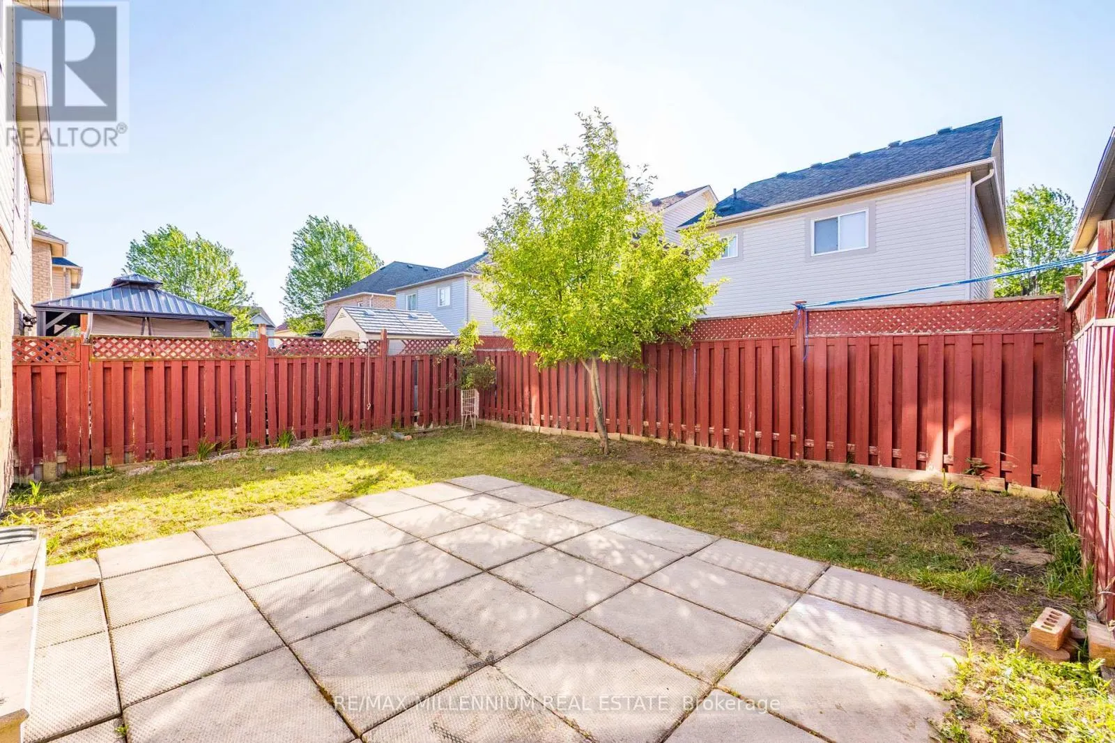 19 EARL GREY CRESCENT