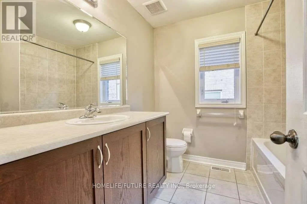 MAIN(UPPER UNIT) - 9 MERRYBROOK TRAIL