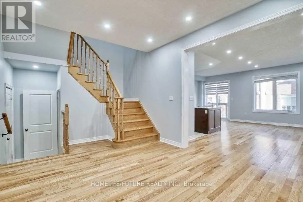 MAIN(UPPER UNIT) - 9 MERRYBROOK TRAIL