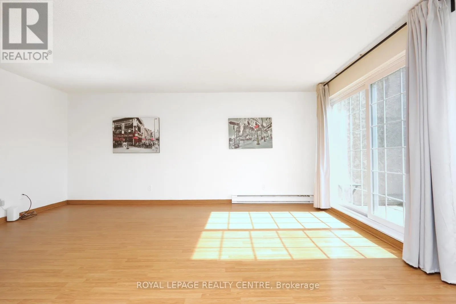 183 - 1055 DUNDAS STREET E