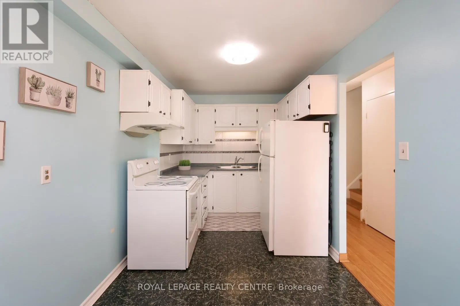 183 - 1055 DUNDAS STREET E
