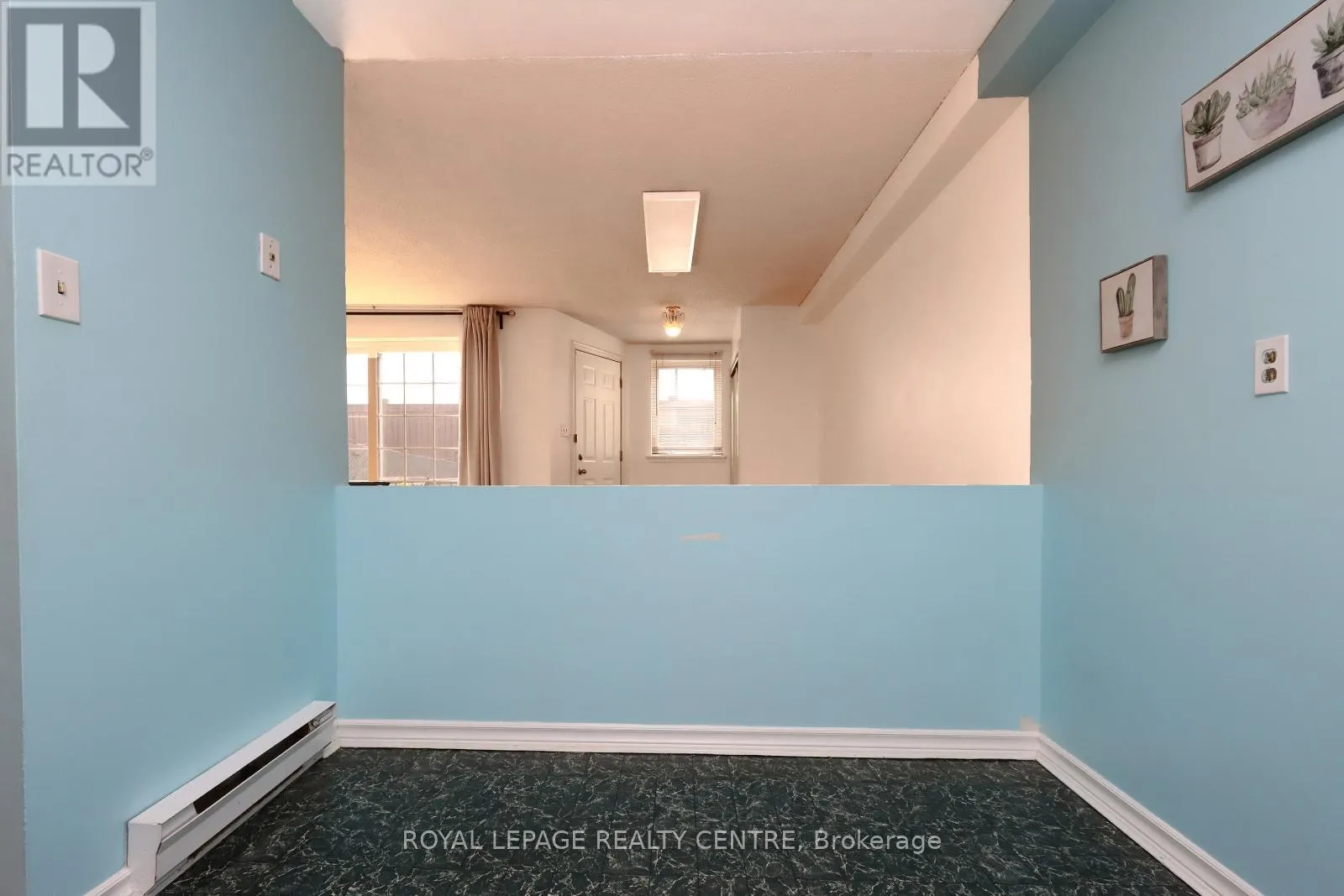 183 - 1055 DUNDAS STREET E