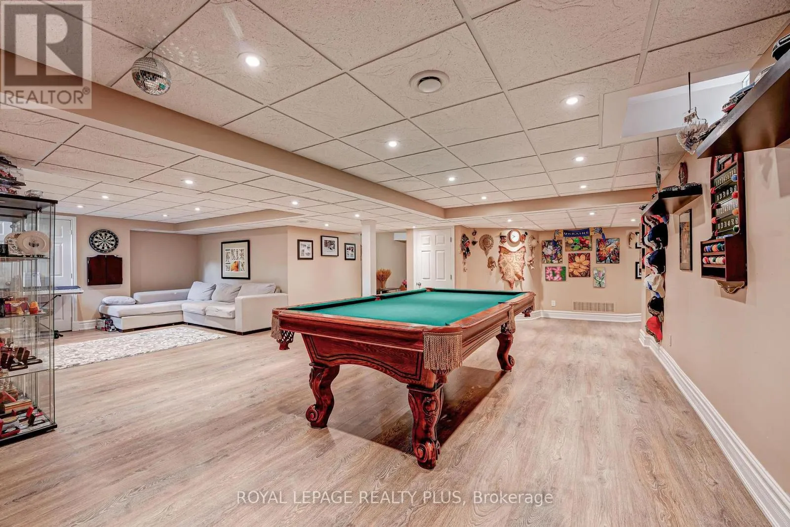 5 COATES HILL COURT