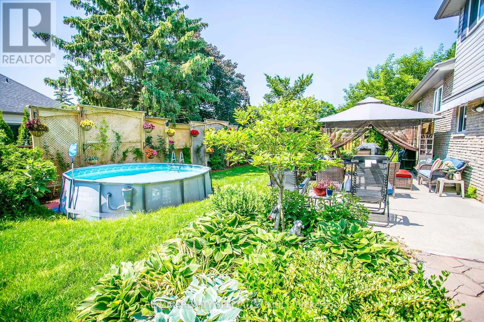 2422 VENTURA DRIVE