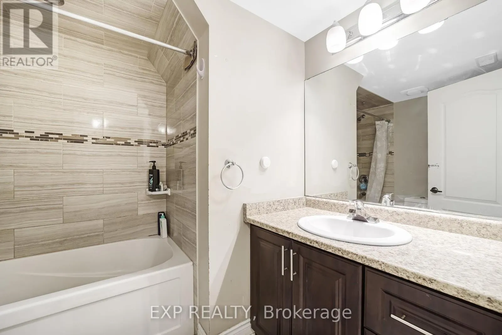 BASEMENT APT - 50 MARBLESEED CRESCENT