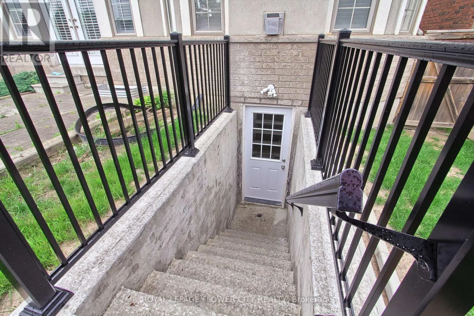 BASEMENT - 238 FORBES TERRACE