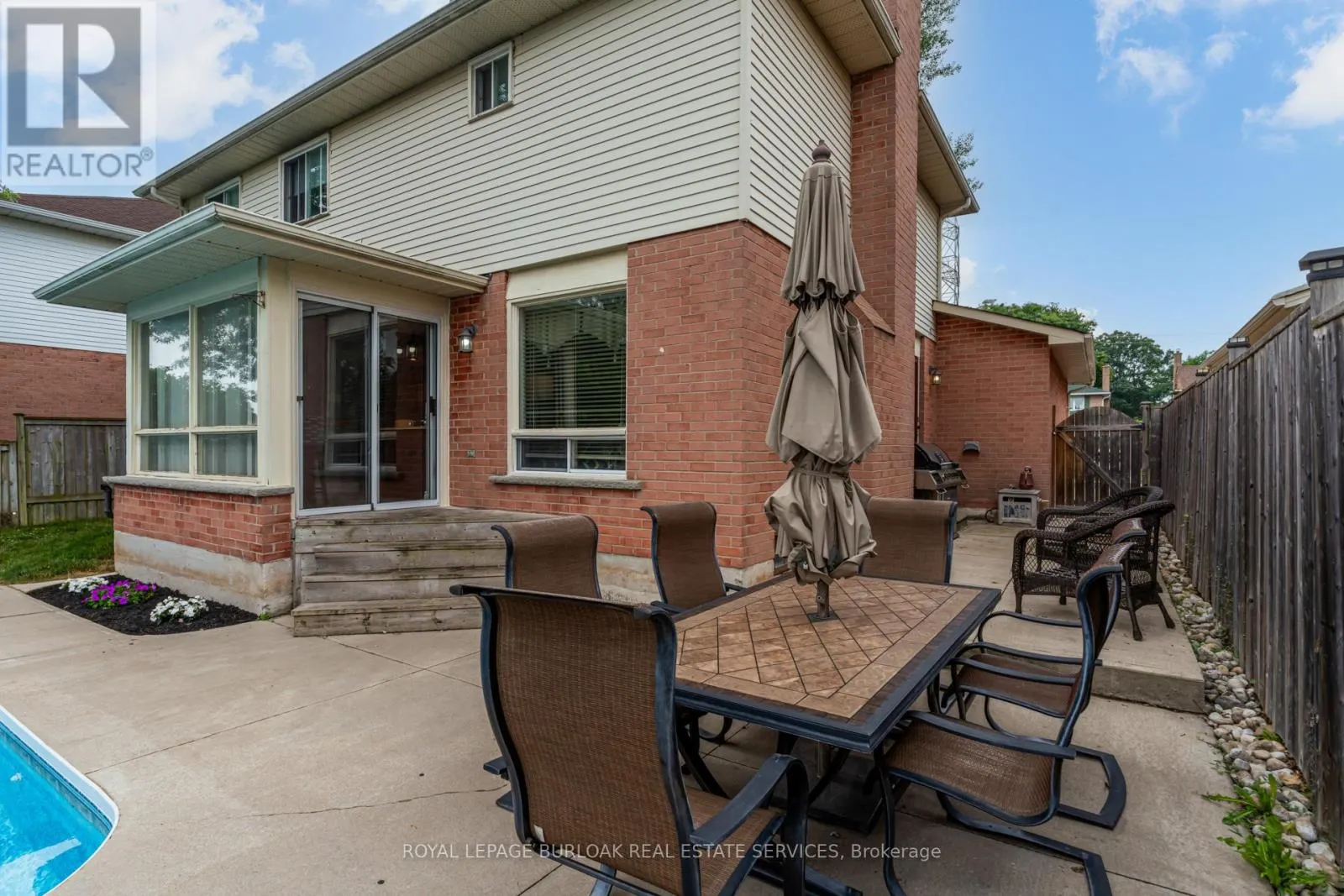 2055 HUNTERS WOOD DRIVE