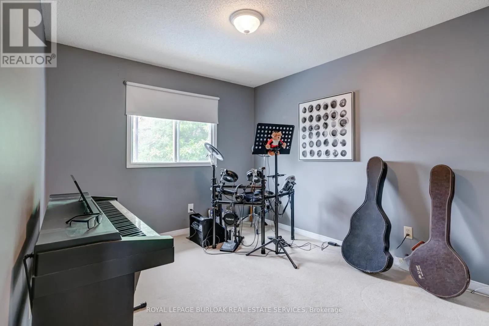 2055 HUNTERS WOOD DRIVE