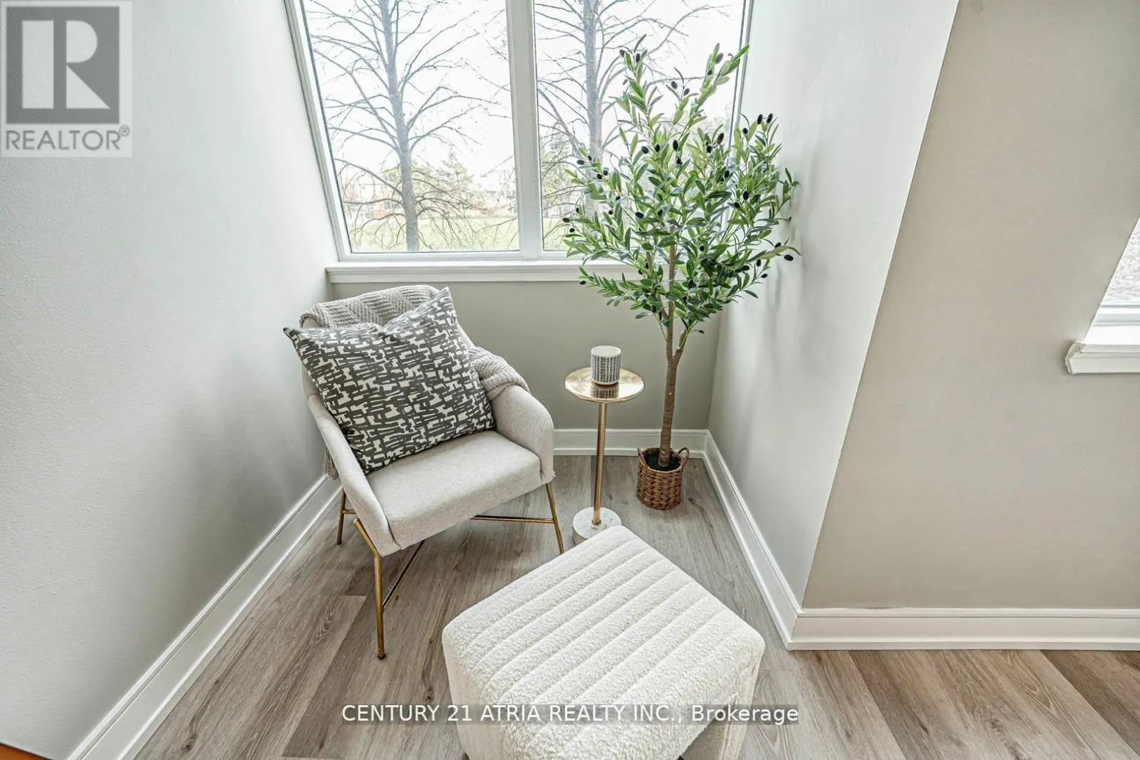 206 - 350 WEBB DRIVE