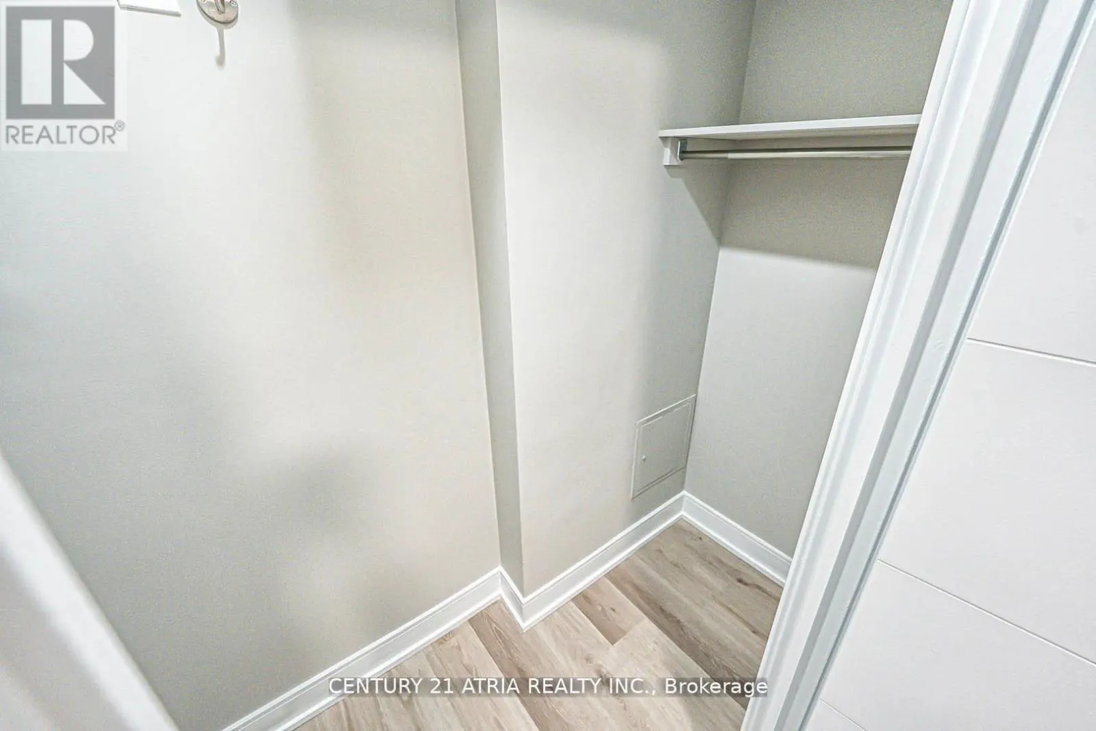 206 - 350 WEBB DRIVE