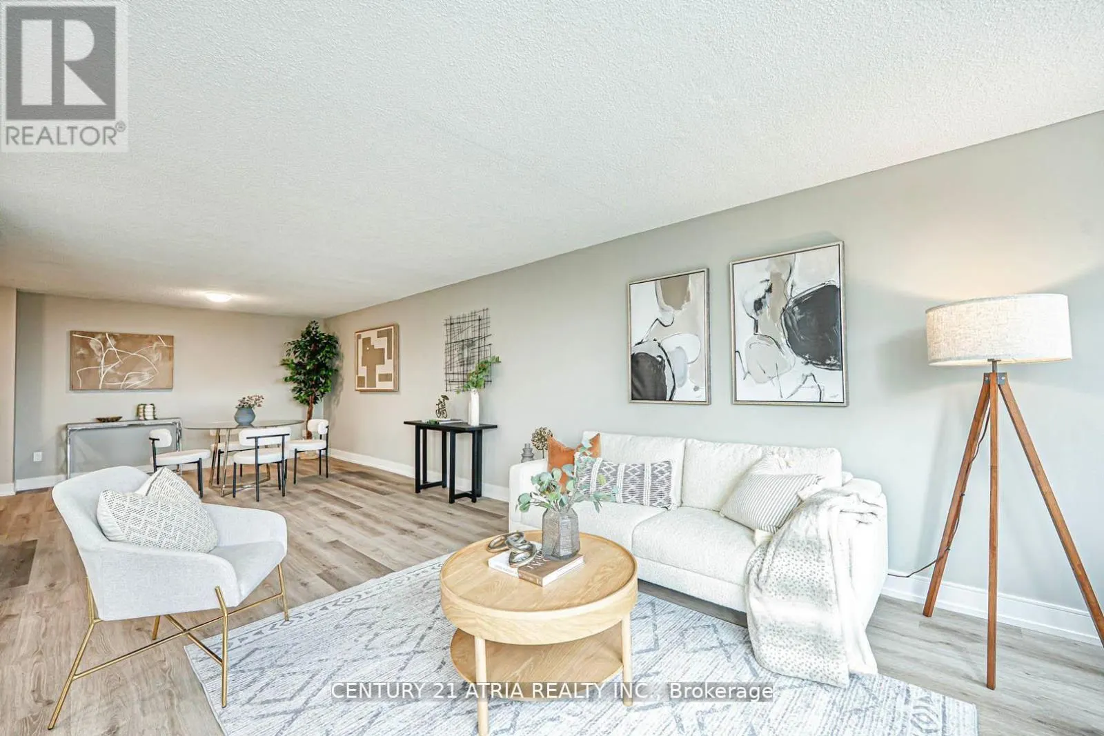 206 - 350 WEBB DRIVE