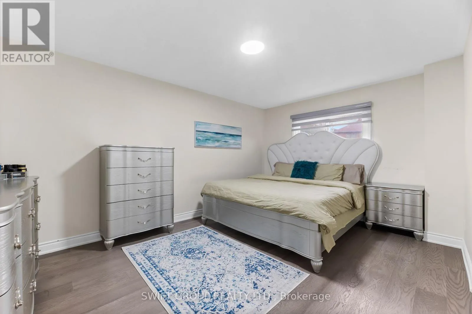82 FLOWERTOWN AVENUE