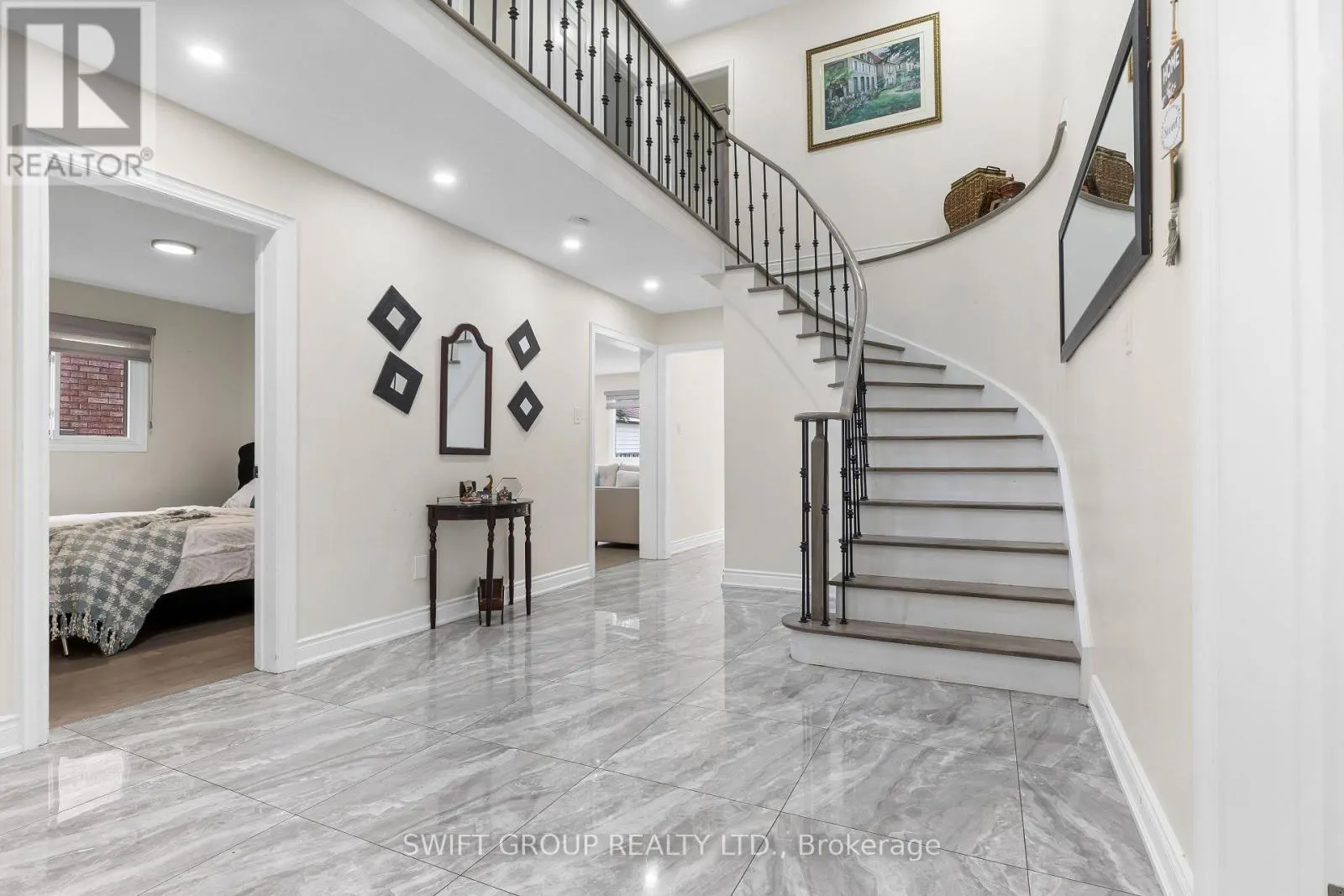82 FLOWERTOWN AVENUE