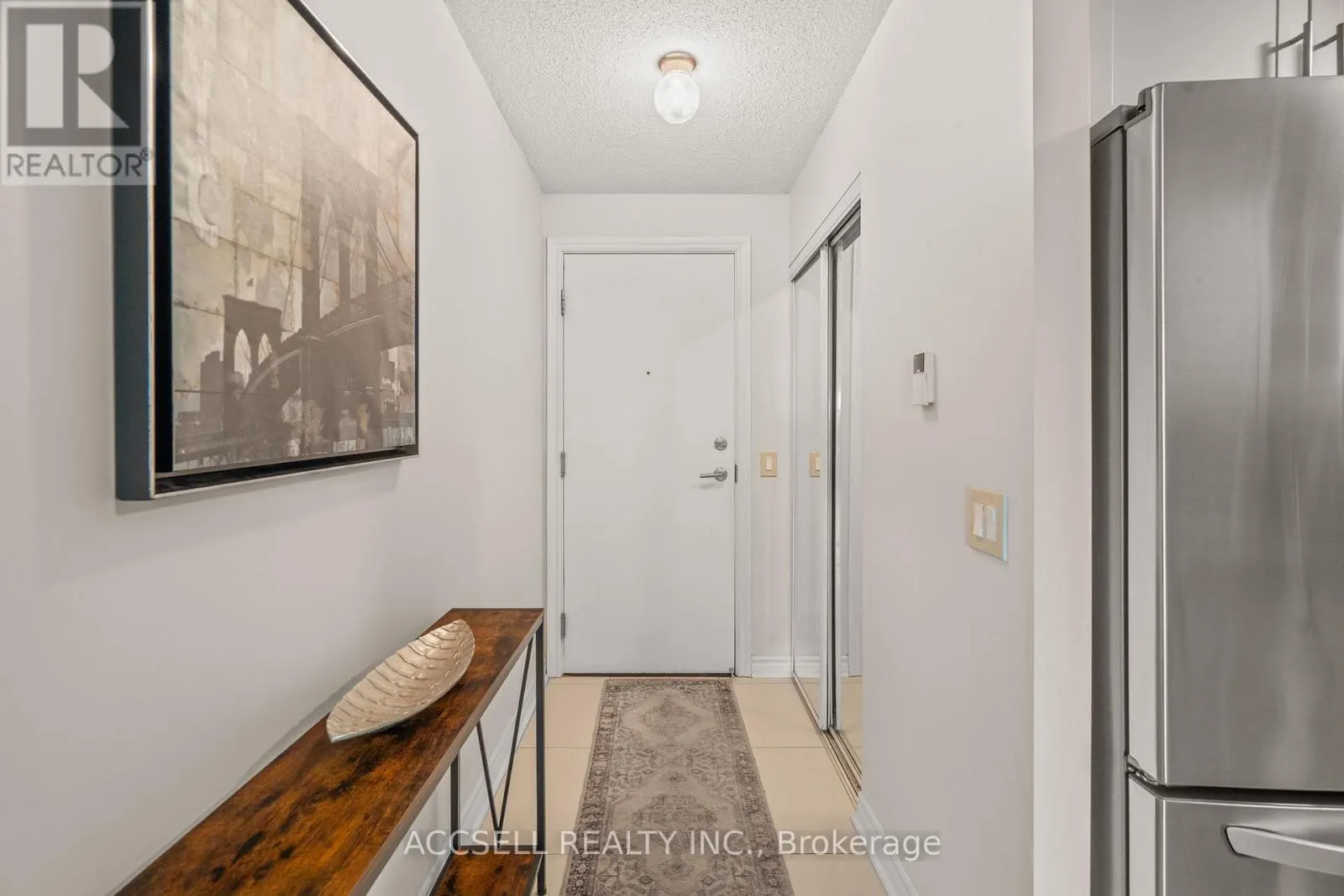 1816 - 5233 DUNDAS STREET W