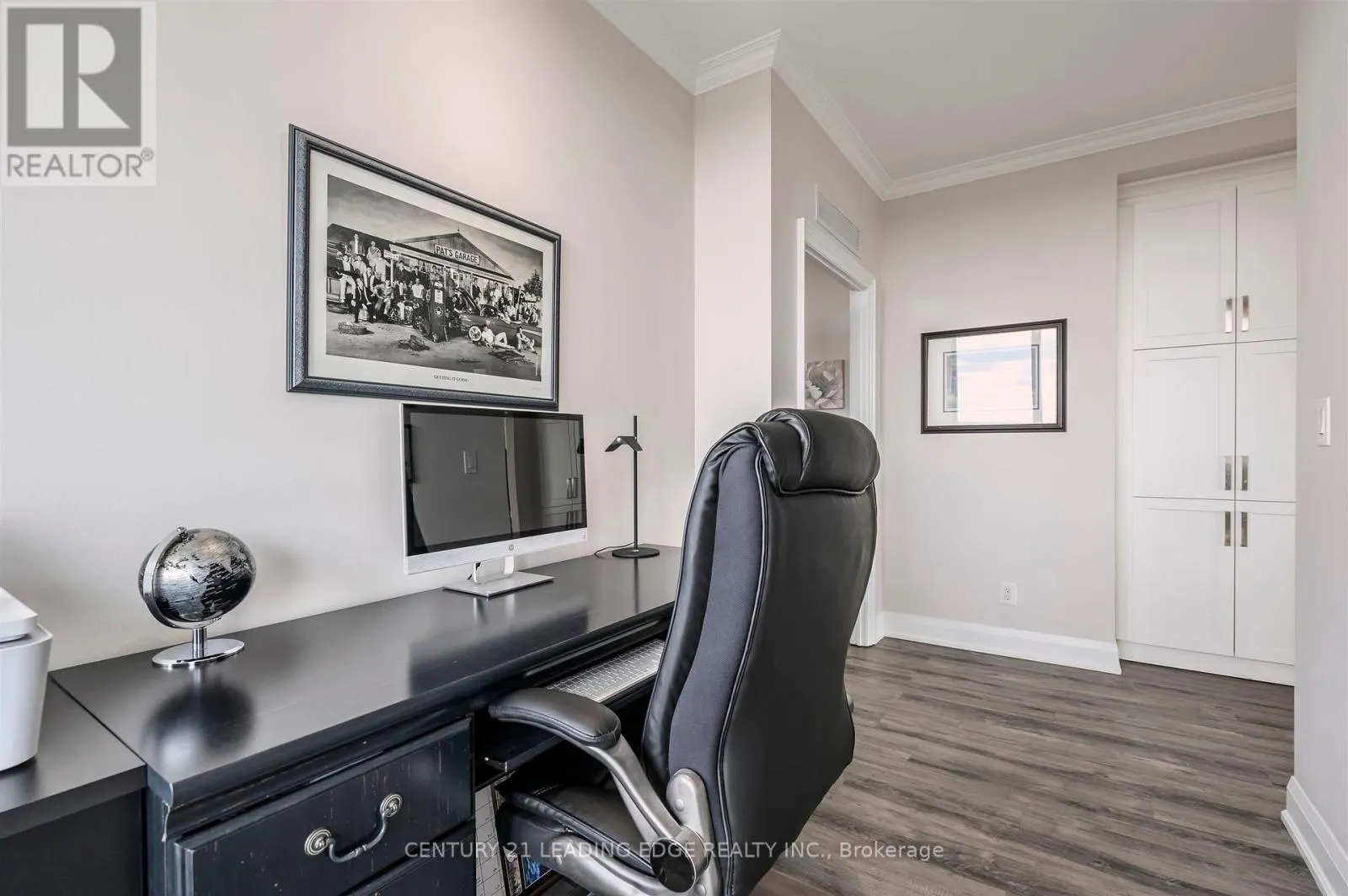 1104 - 50 HALL ROAD