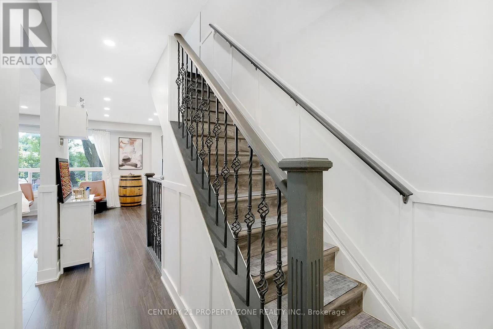 90 ENMOUNT DRIVE