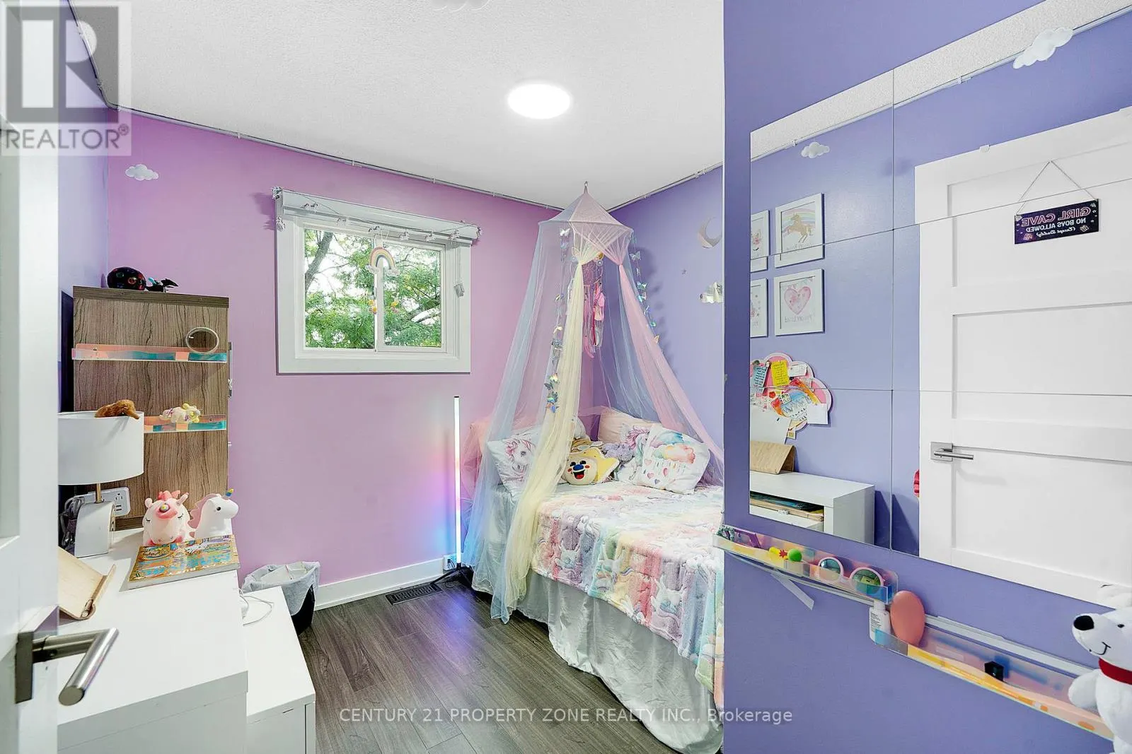 90 ENMOUNT DRIVE