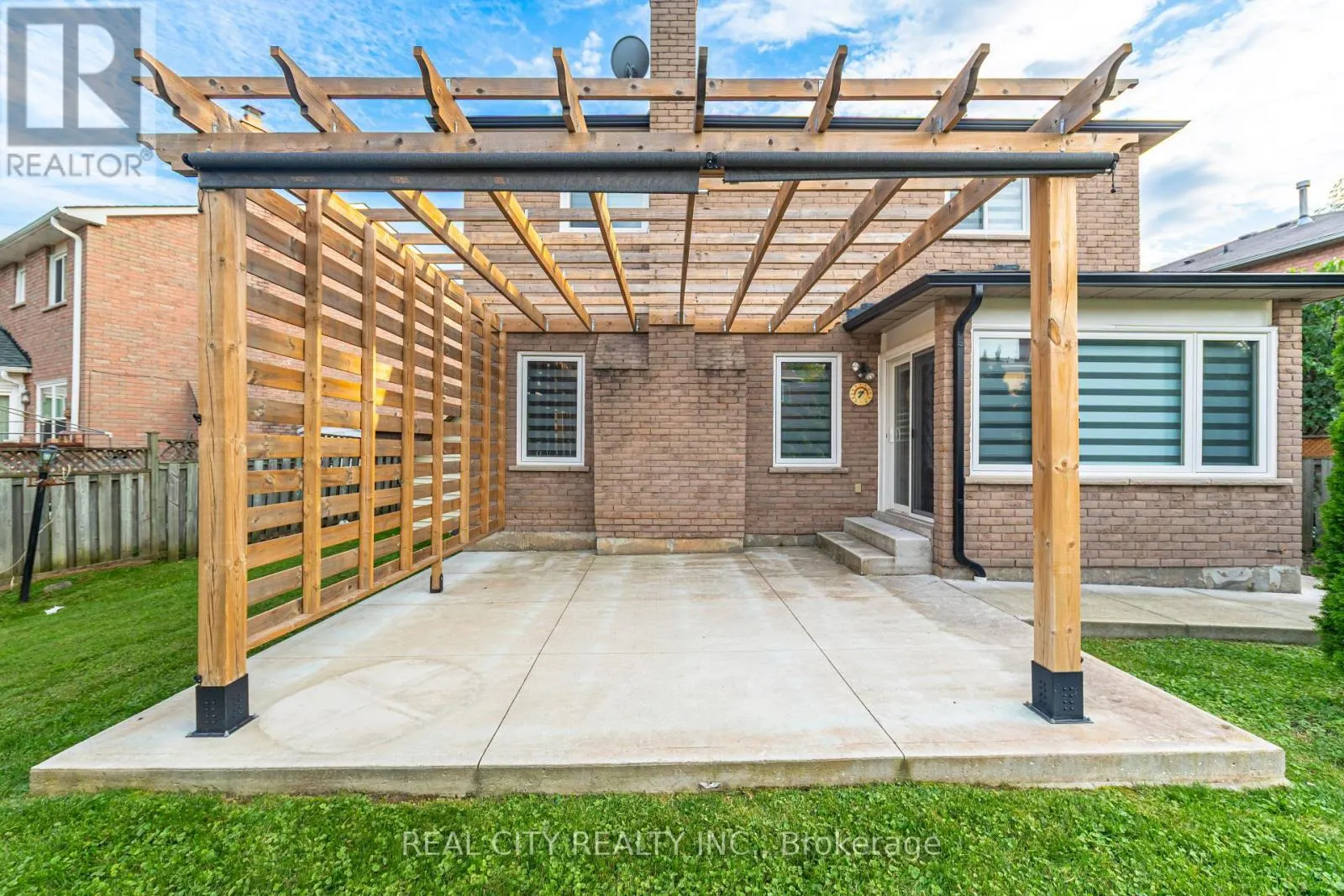 36 JEREMY PLACE