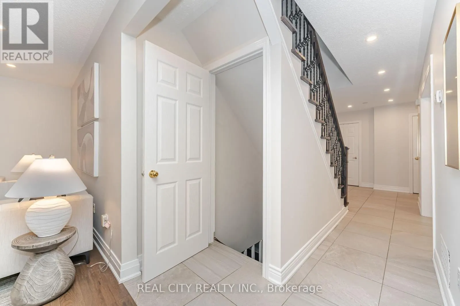 36 JEREMY PLACE